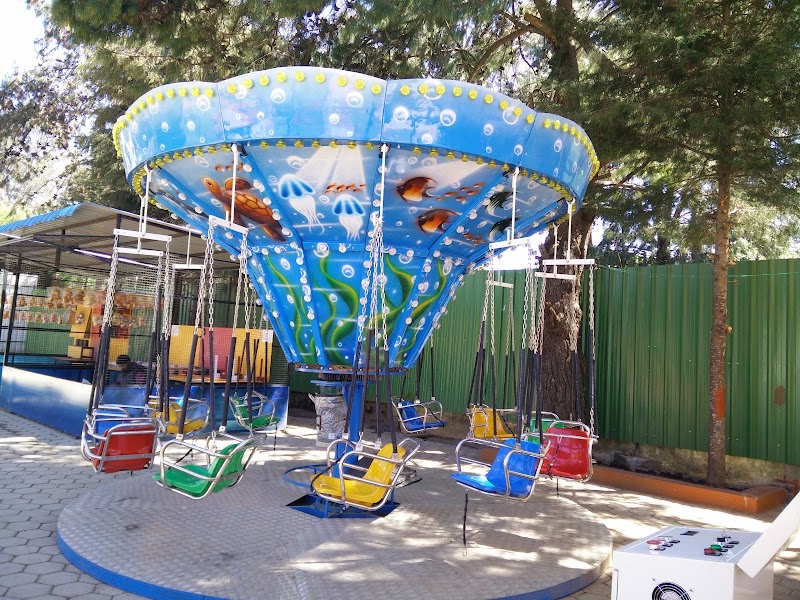 South Lake Road Childrens Park