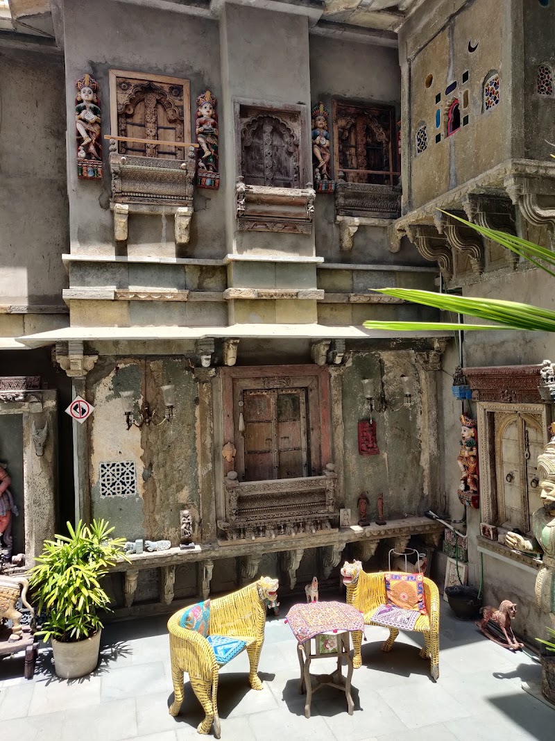 Ganesh Emporium (Vipulshahbags)