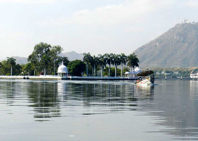 Fateh Sagar Lake