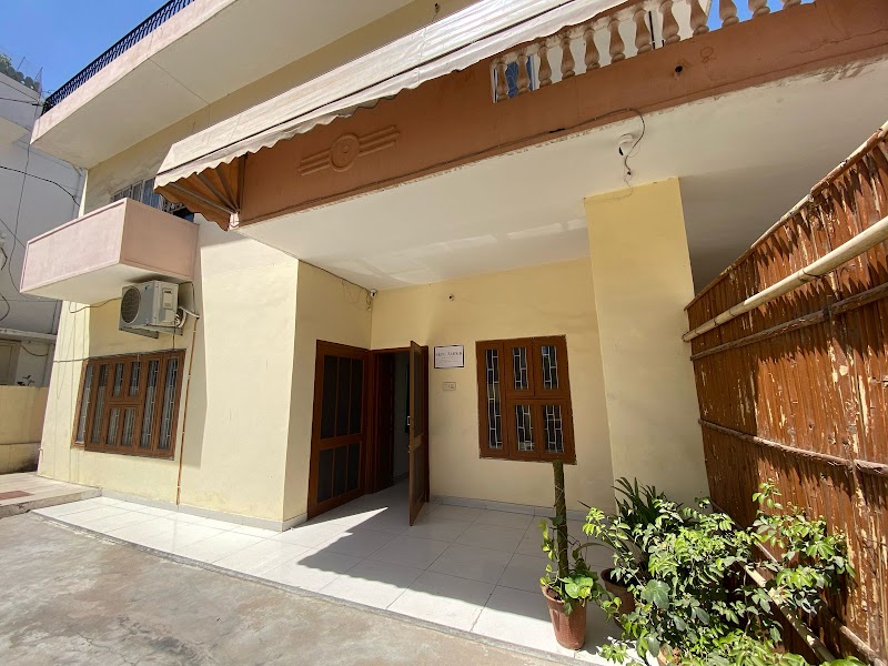 Mon' Amour Art Gallery