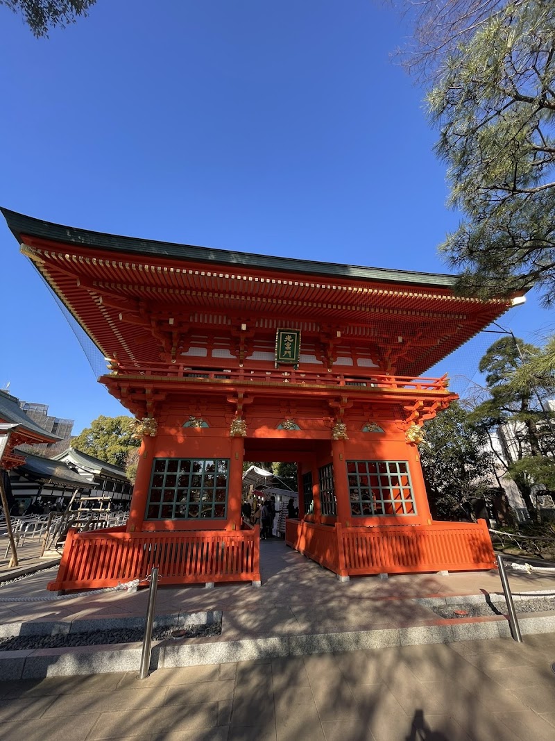 Ana-hachimangu Shrine
