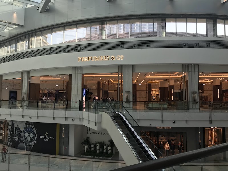 Dubai Mall Fashion Avenue