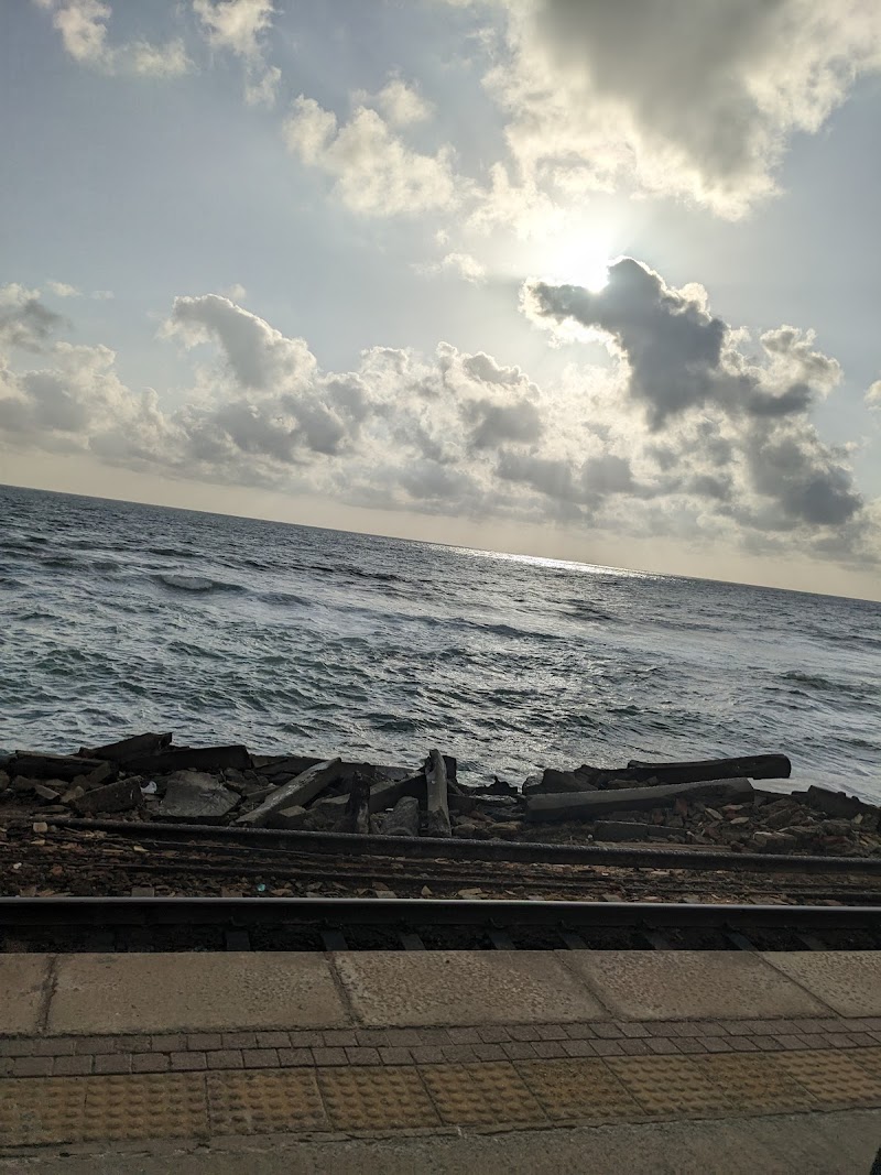 Kollupitiya Railway Station