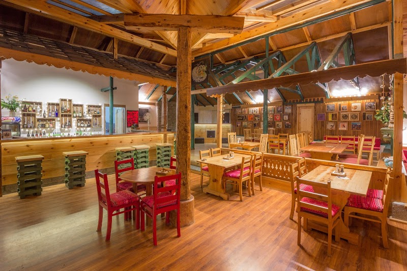 The Johnson's Cafe Hotel & Bar