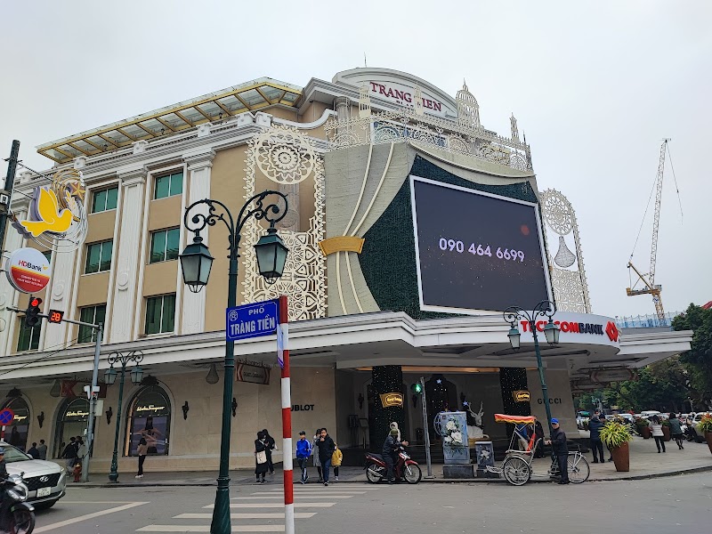 Trang Tien Plaza