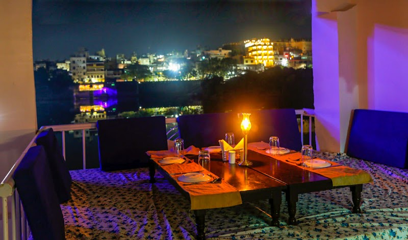 Jajmaan - Best Lakeview Restaurant & Hotel in Udaipur