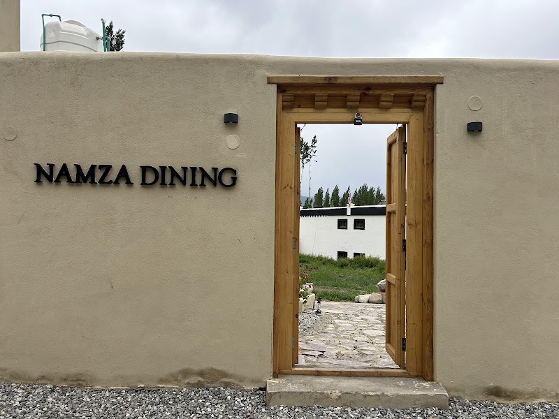 NAMZA DINING