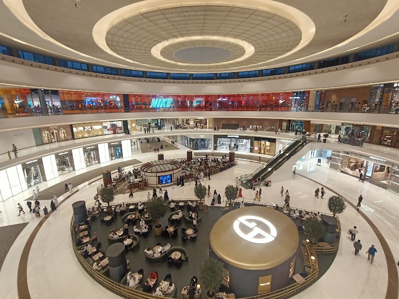 Dubai Mall Fashion Avenue