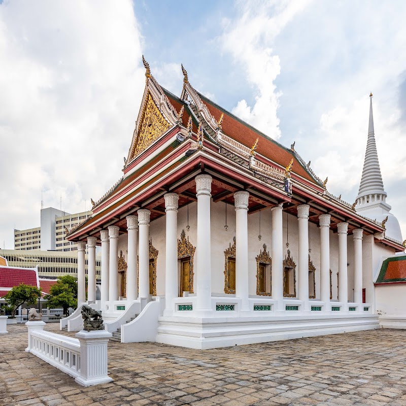 Makut Kasatriyaram Ratchaworawihan Temple