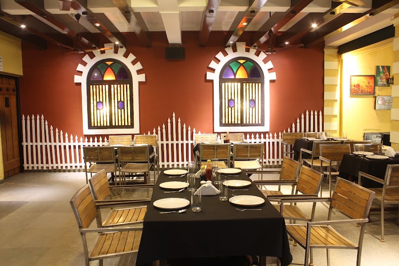 Britto’s Restaurant at Baga Beach – Iconic Seafood & Cocktail Bar Since 1965