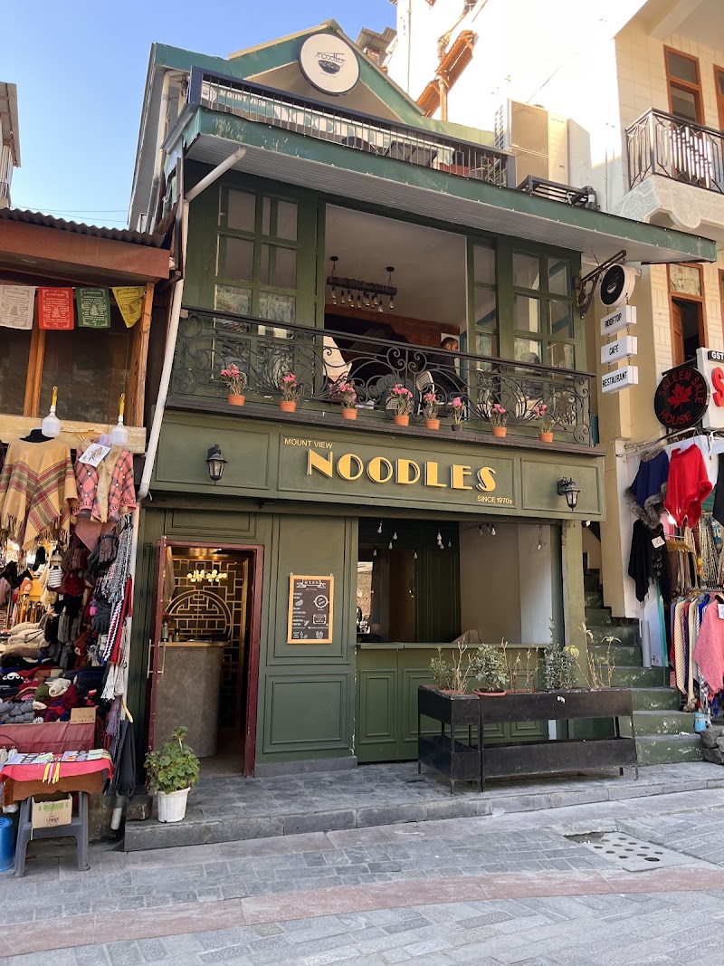 𝗠𝗼𝘂𝗻𝘁 𝗩𝗶𝗲𝘄 𝗡𝗼𝗼𝗱𝗹𝗲𝘀 𝗥𝗲𝘀𝘁𝗮𝘂𝗿𝗮𝗻𝘁