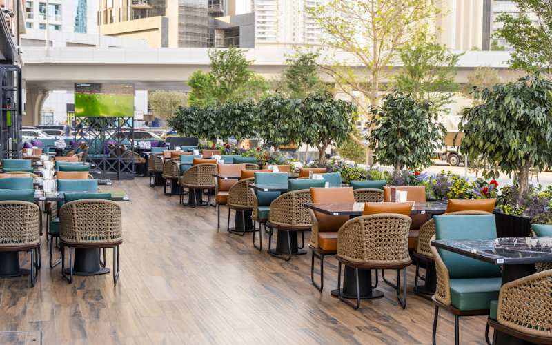 Café De Paris - Best Shisha in Business Bay