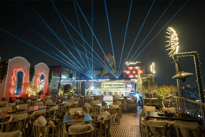 Retreat Drink N Dine