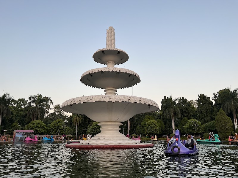 Sukhadia Circle Statue