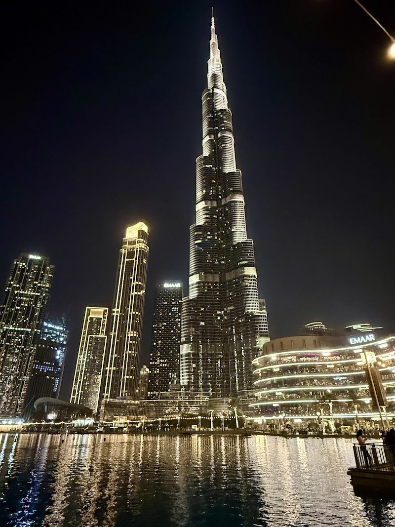 BURJ KHALIFA FOUNTAIN SHOW