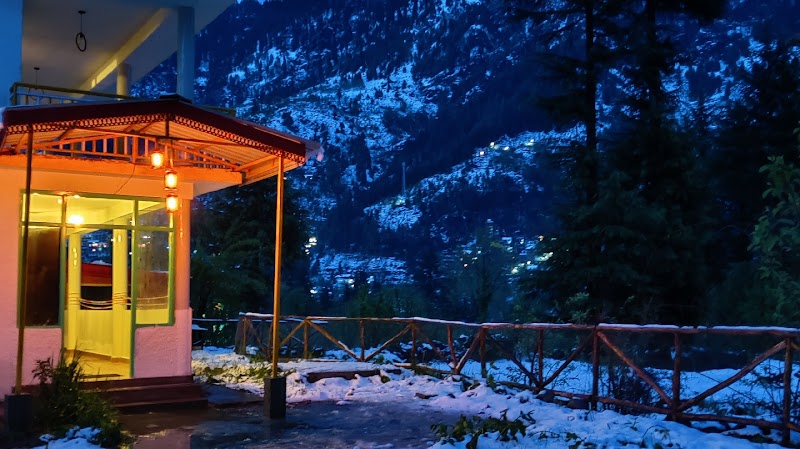 Safar Hostel Manali