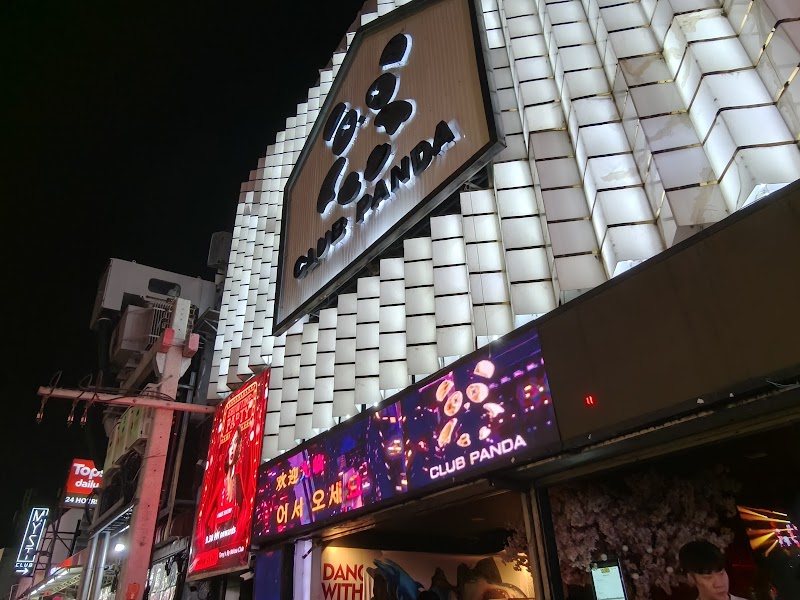 Club Panda