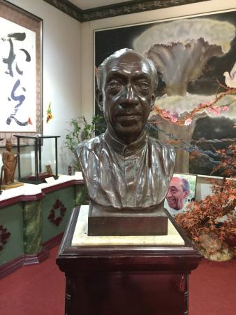 J R Jayawardena Centre, Town Hall