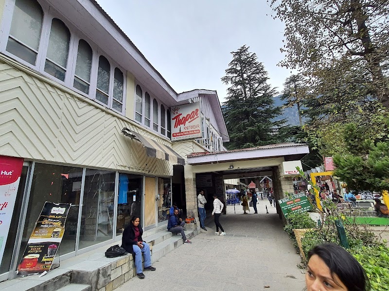Club house - Craft Gallery Manali