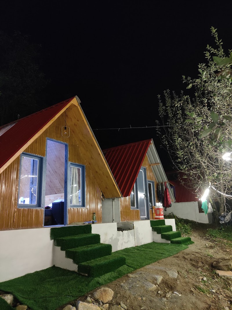 Riverside The Last Stop Cafe, Cottage & Camps