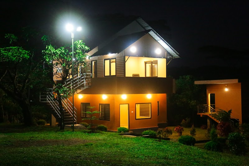 CEE CEE GRAND RESORT