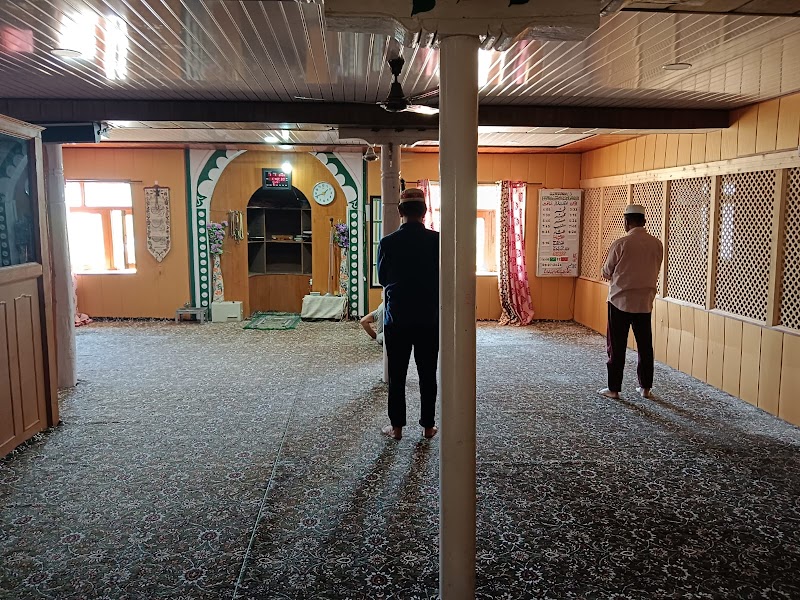 Masjid Shareef, Skara