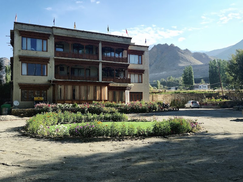 Hotel Ladakh Heights