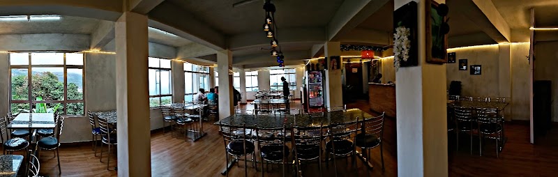 Pine leaf restaurant