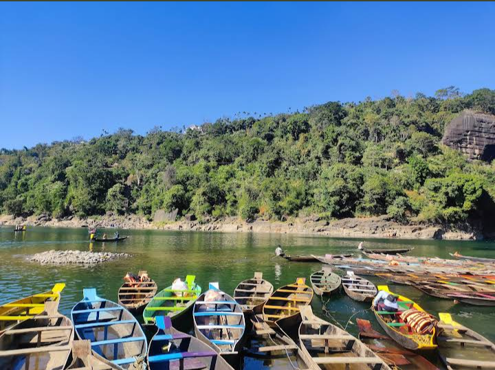 Dawki Adventure - Riverside Camp