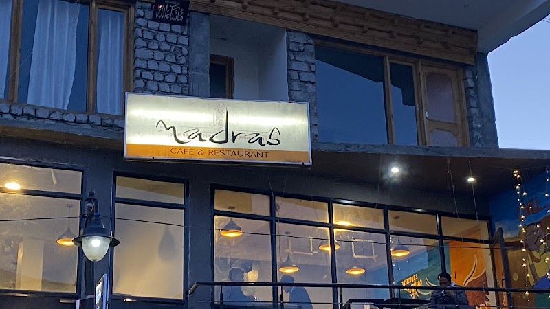 Madras - Cafe & Restaurant
