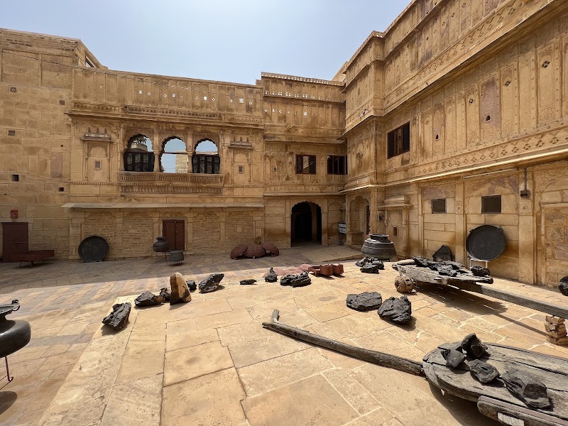 Mandir Palace /Badal Vilas